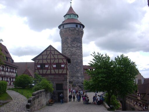 Nürnberg Weisser Turm.jpg